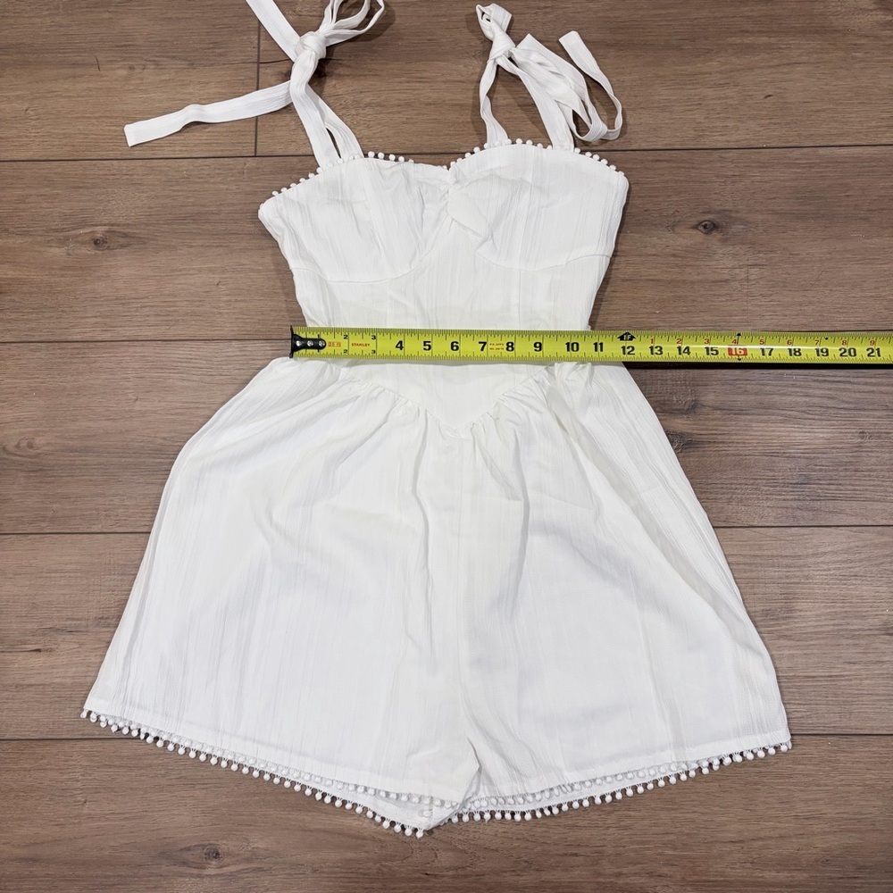 Romantic White Tie Shoulder Smocked Romper Breezy Feminine Summer S Cottagecore - Picture 9 of 10